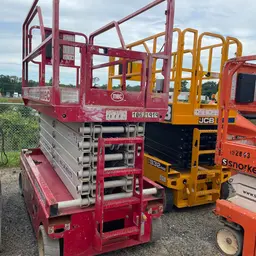 2017 MEC 4046SE Scissor Lift