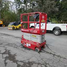 2018 MEC MICRO 19 Scissor Lift