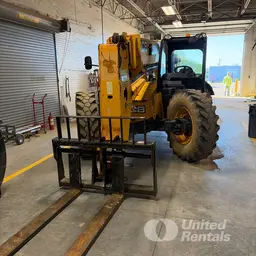2017 JCB 509-42 Forklift