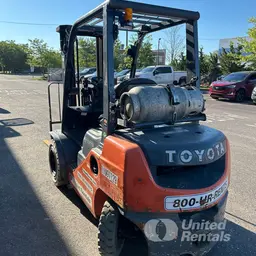 2019 Toyota 8FGU25 Warehouse Forklift