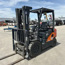2022 Doosan G25P-7DF Warehouse Forklift