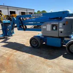 2016 Genie Z-45/25J DC Articulating Boom Lift