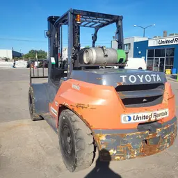 2018 Toyota 8FG70U Warehouse Forklift