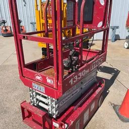 2020 MEC 1330SE Scissor Lift