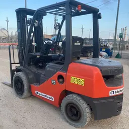 2017 Toyota 8FDU30 Forklift