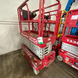 2018 MEC MICRO 19 Scissor Lift