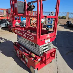 2017 MEC 1330SE Scissor Lift