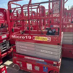 2019 MEC MICRO 19 Scissor Lift