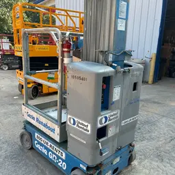 2016 Genie GR-20 Self-Propelled One-Person Lift
