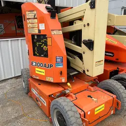 2017 JLG E300AJP Articulating Boom Lift
