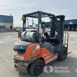 2018 Toyota 8FGU25 Warehouse Forklift