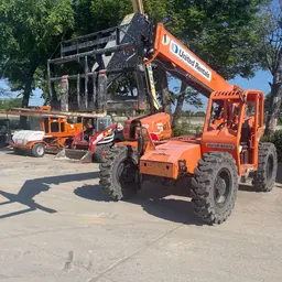 2017 SKYTRAK 6042 Forklift