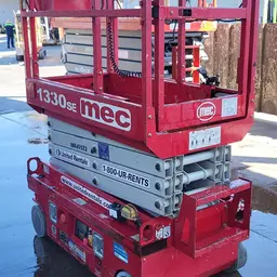 2018 MEC 1330SE Scissor Lift