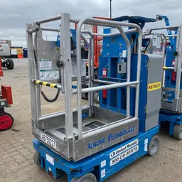 2018 Genie GR-15 Self-Propelled One-Person Lift