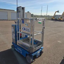 2018 Genie GR-20 Self-Propelled One-Person Lift
