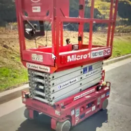 2018 MEC MICRO 19 Scissor Lift