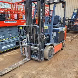 2018 Toyota 8FBCU25 Warehouse Forklift