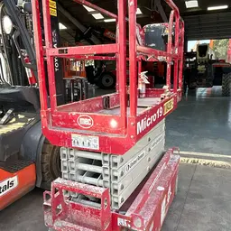 2018 MEC MICRO 19 Scissor Lift