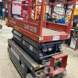 2017 Skyjack SJIII3219 Scissor Lift