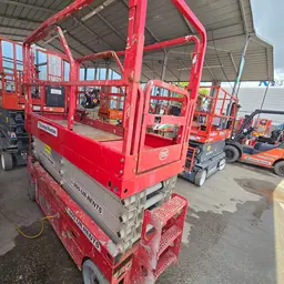 2017 MEC 2632SE Scissor Lift