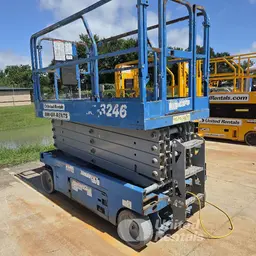 2018 Genie GS-3246 Scissor Lift