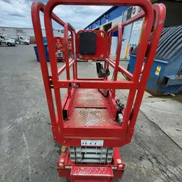 2018 MEC 1330SE Scissor Lift